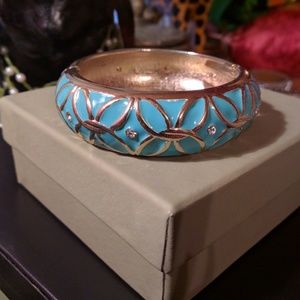 Bangle bracelet